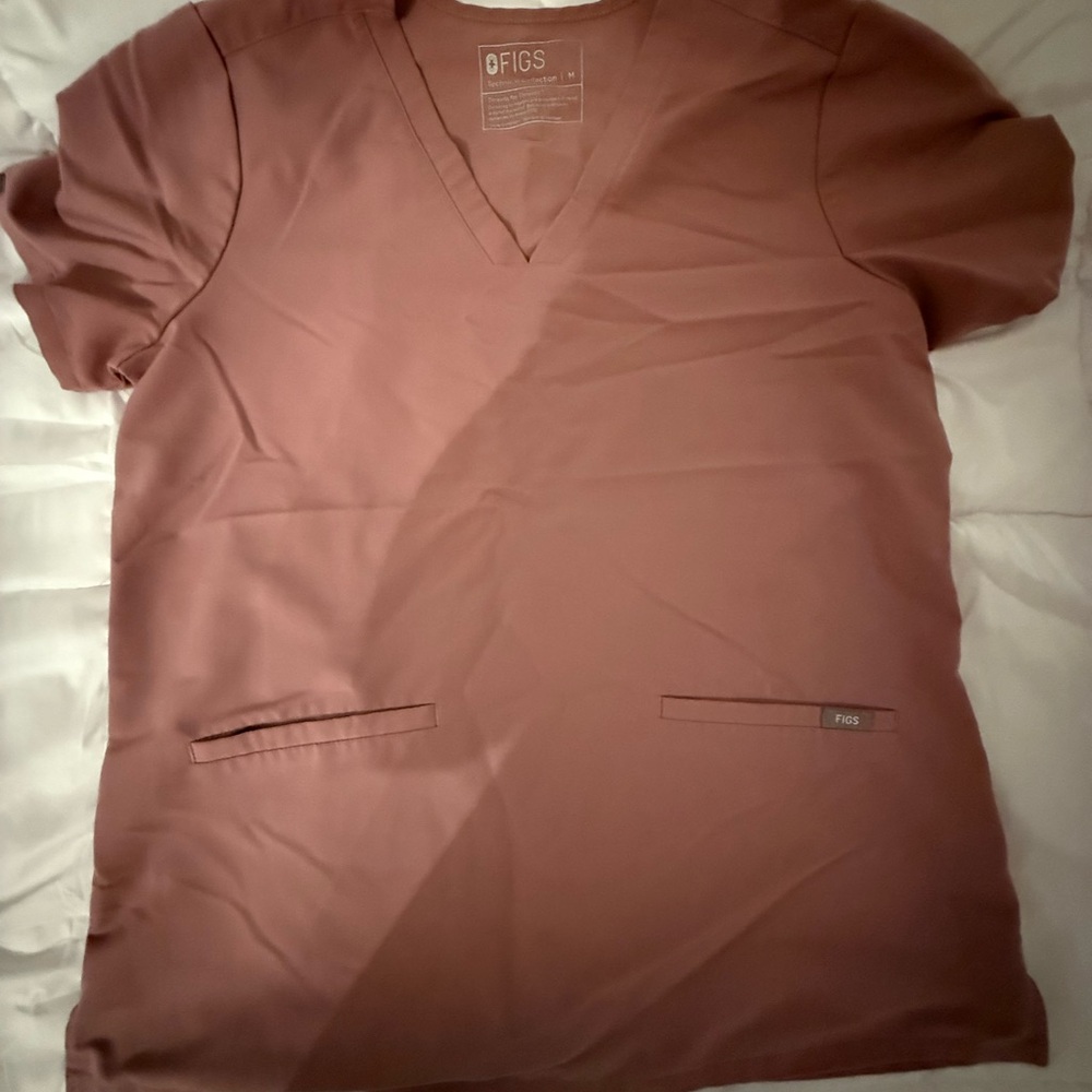 FIGS Casma Three-Pocket Scrub Top